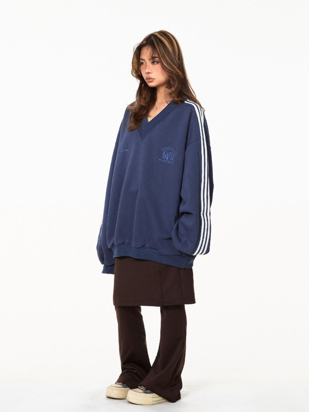 V-Neck Oversize College Style Sweatshirt