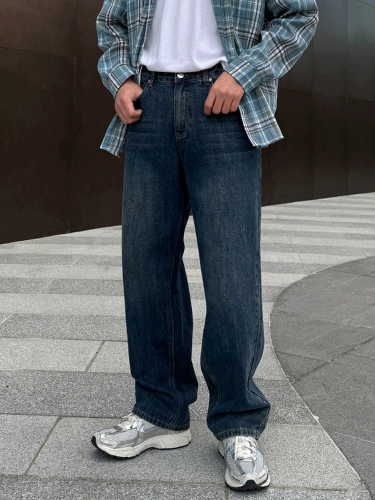 Jeans a gamba larga dritta con lavaggio retro