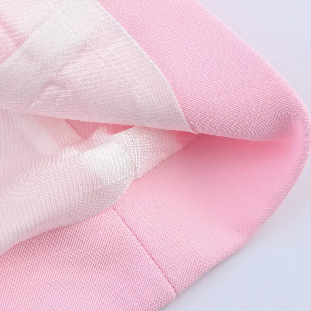 ז'קט וחליפה עם רצועת נוצות