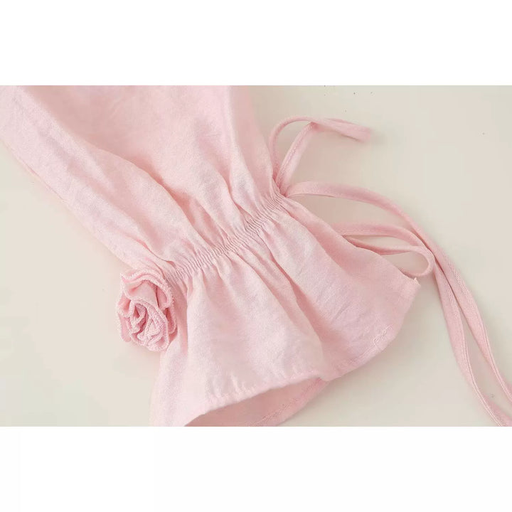 فستان مزين بالأزهار بأكمام طويلة وحزام مربوط