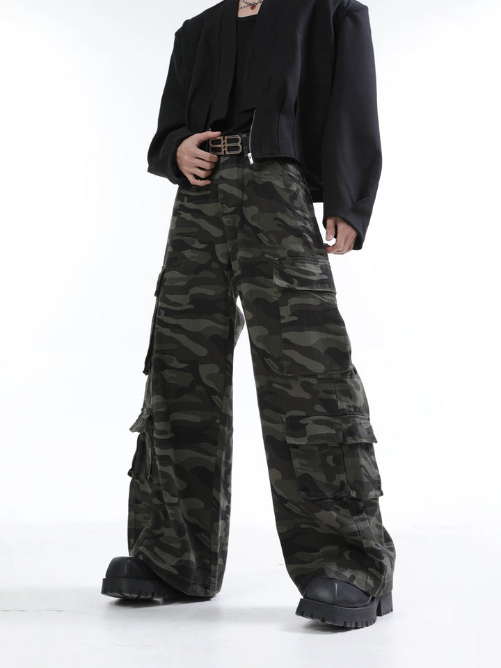 Wide-Leg Camouflage Distressed Cargo Pants