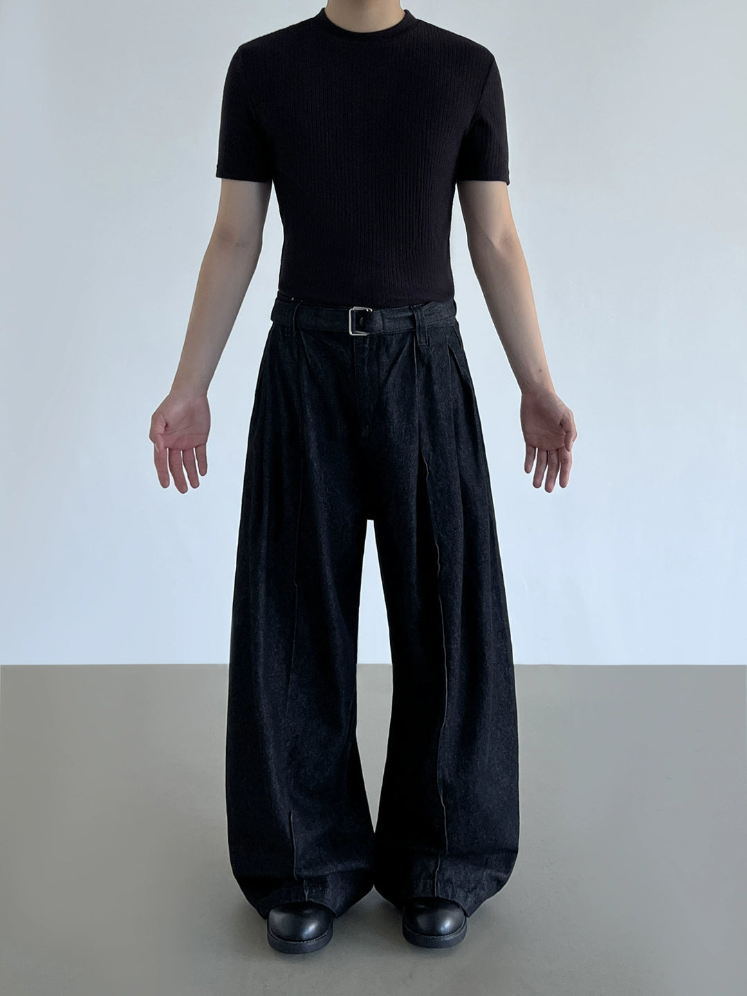 Weite, lockere Jeanshose