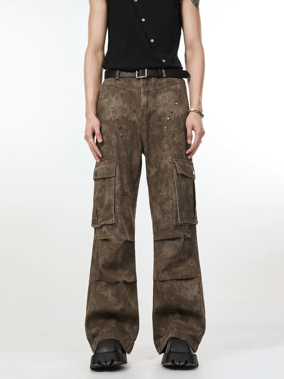 Rivet Pocket Wide-Leg Cargo Pants