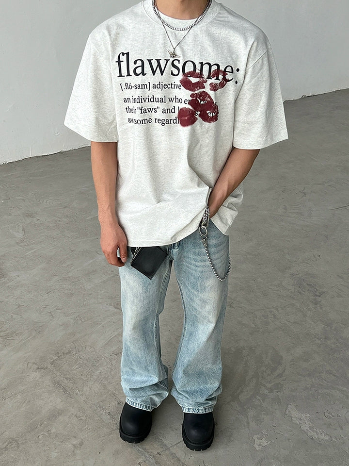 キスマークグラフィックルーズフィットTシャツ