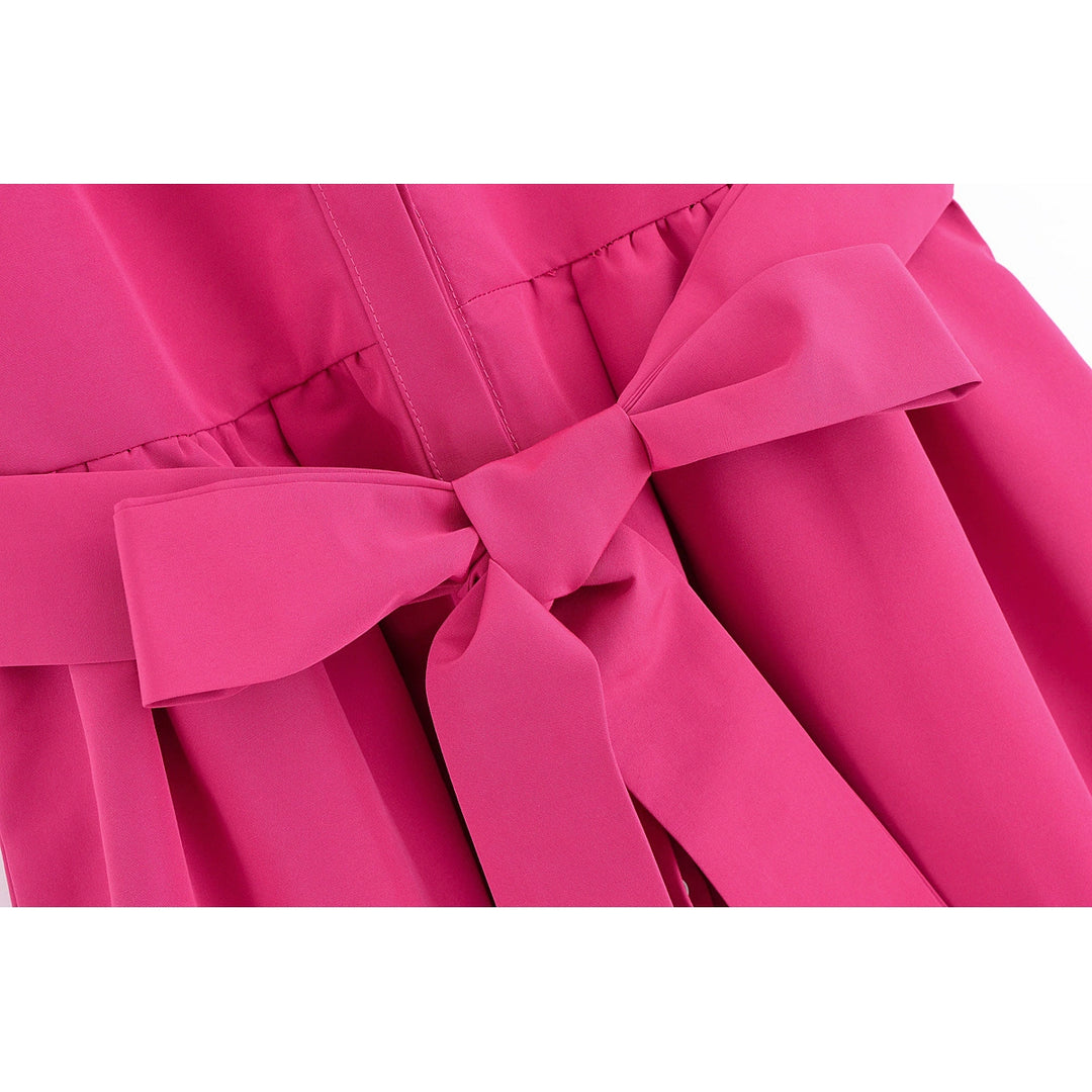 فستان بلا أكمام مع حزام خصر