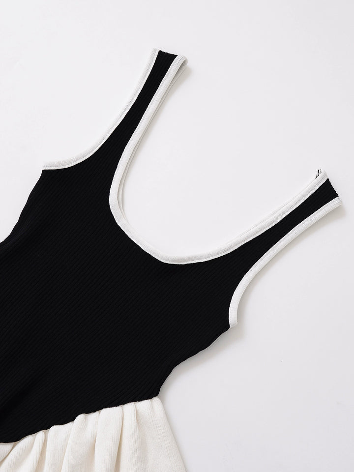 Contrast Ruffle Hem Sleeveless Knit Top