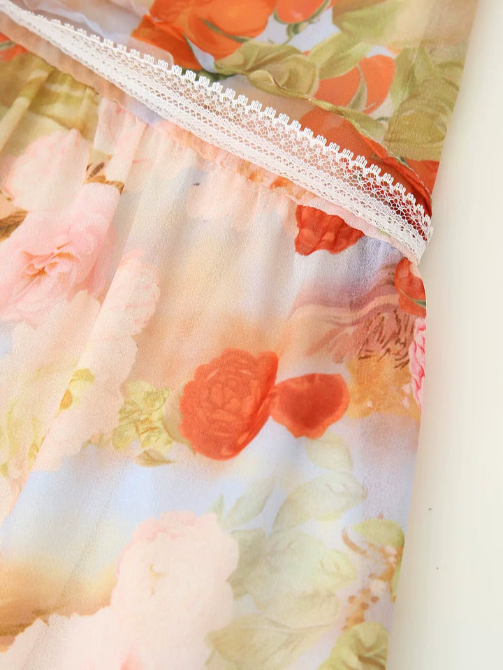 فستان ماكسي بأكمام طويلة من الدانتيل الزهري