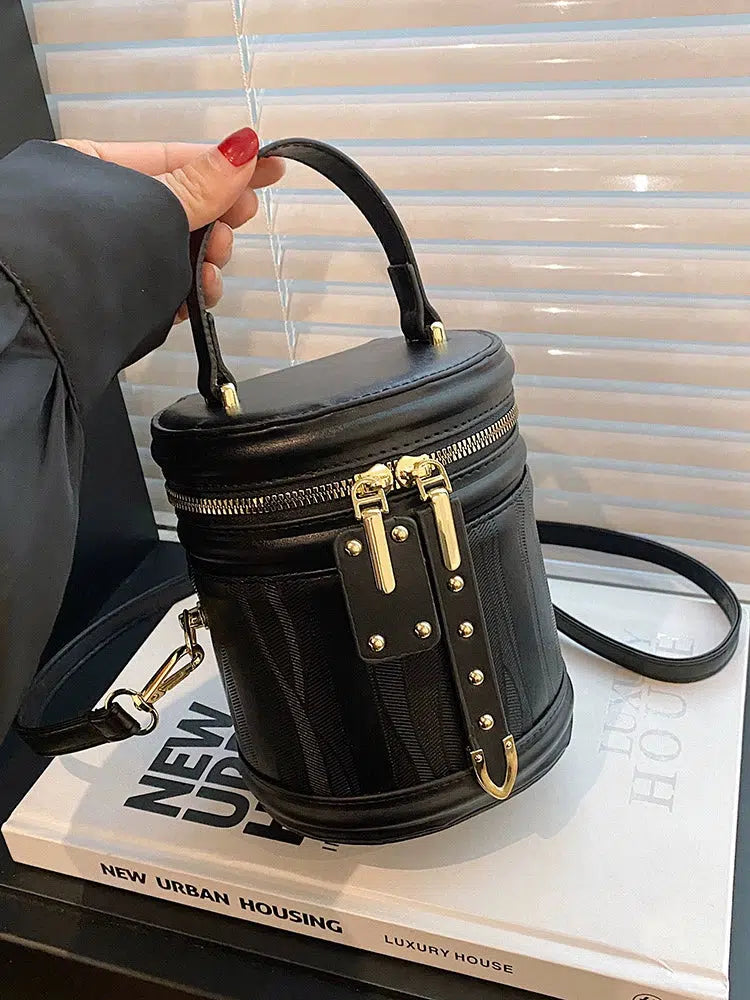 Adjustable Strap Bucket Shaped Bag