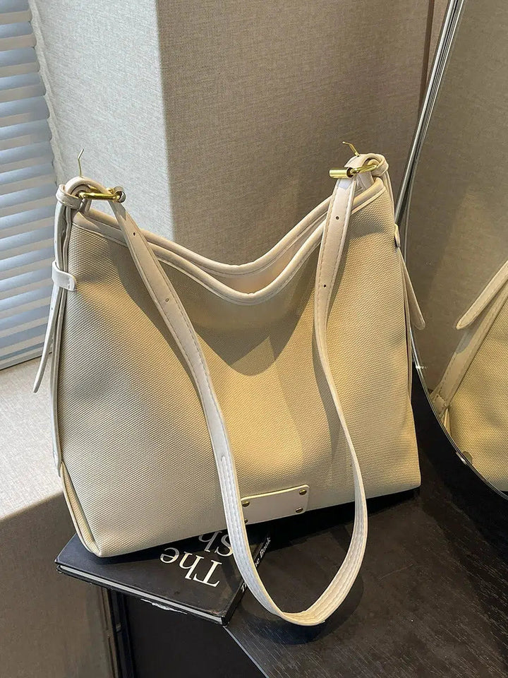 Adjustable Strap Bucket Shaped Bag