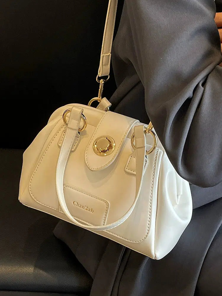 Adjustable Strap Sleek Shoulder Handbag