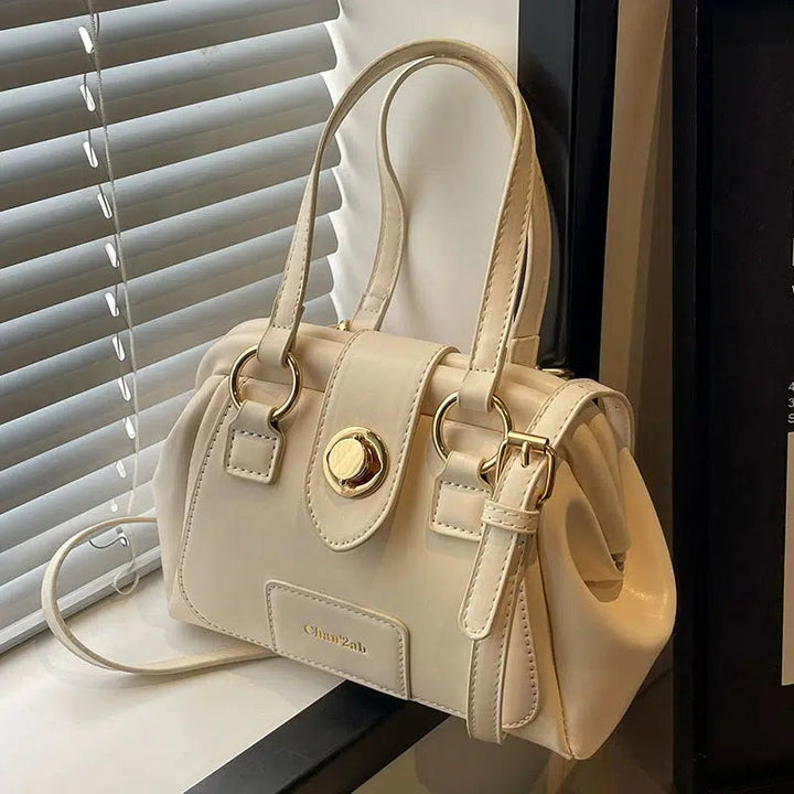 Adjustable Strap Sleek Shoulder Handbag