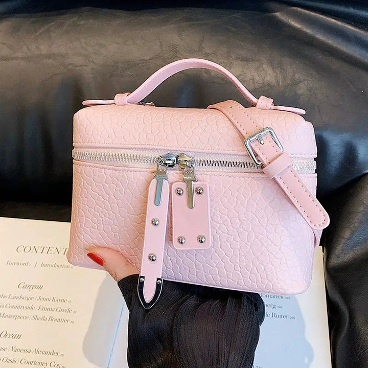 Adjustable Strap Textured Carry Bag