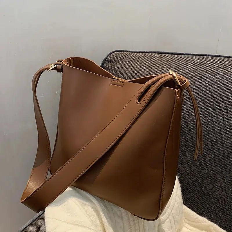 Adjustable Straps Leather Bucket Bag