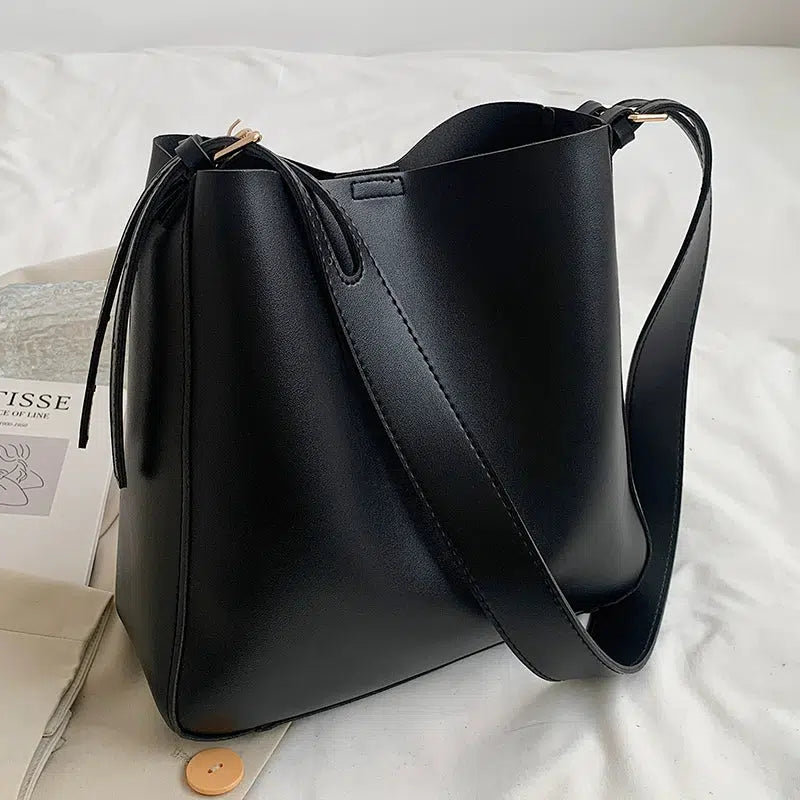 Adjustable Straps Leather Bucket Bag