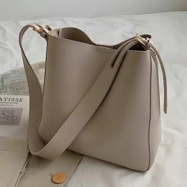 Adjustable Straps Leather Bucket Bag