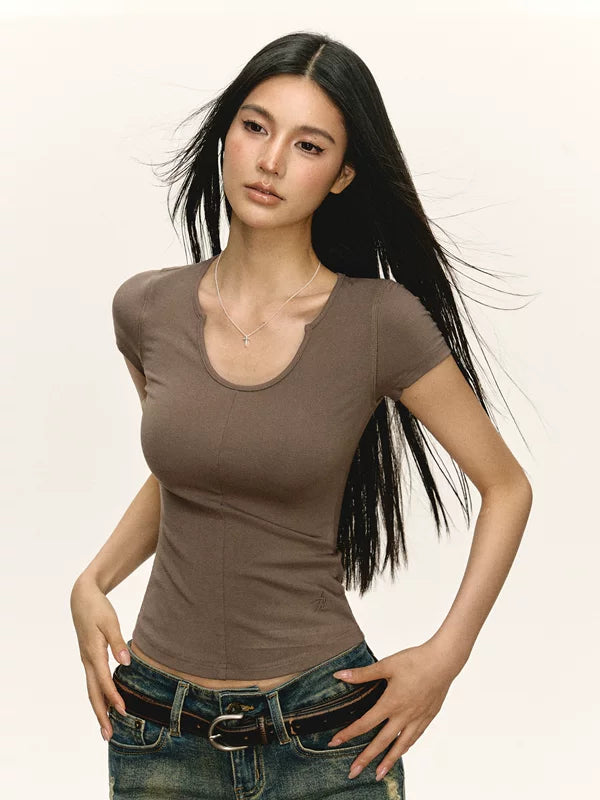 Fitted Scoop Neck Short Sleeve T-Shirt 2