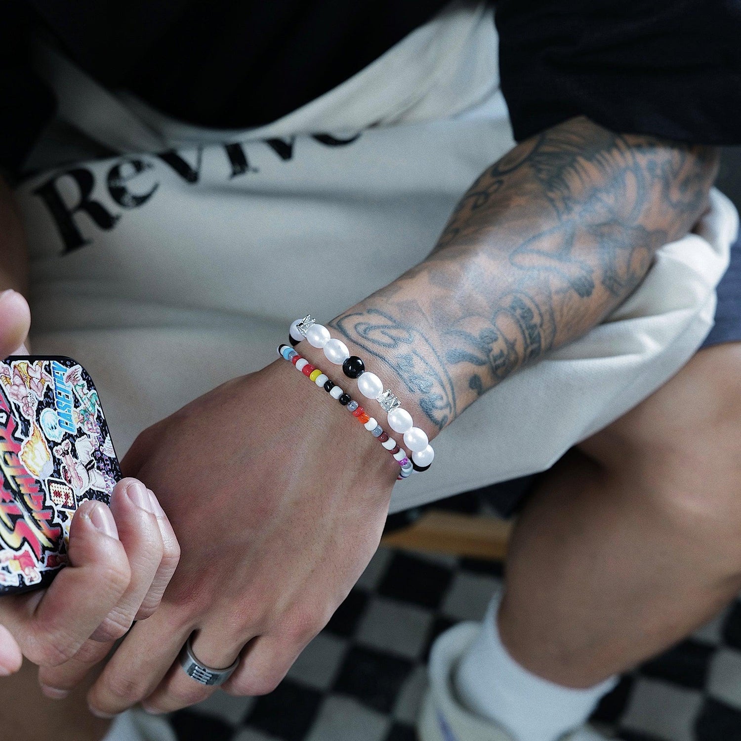 Black and White Pearl Crown Bracelet