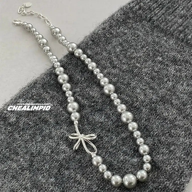 Bow Charm Pearl Bead Necklace