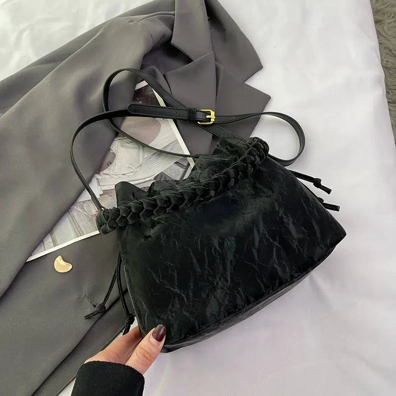 Braided Handle Bucket Shaped Bag