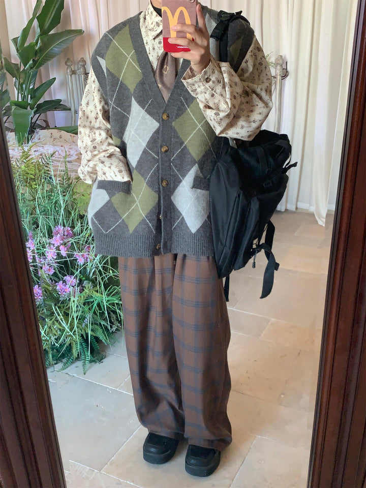 Button Front V Neck Argyle Plaid Vest