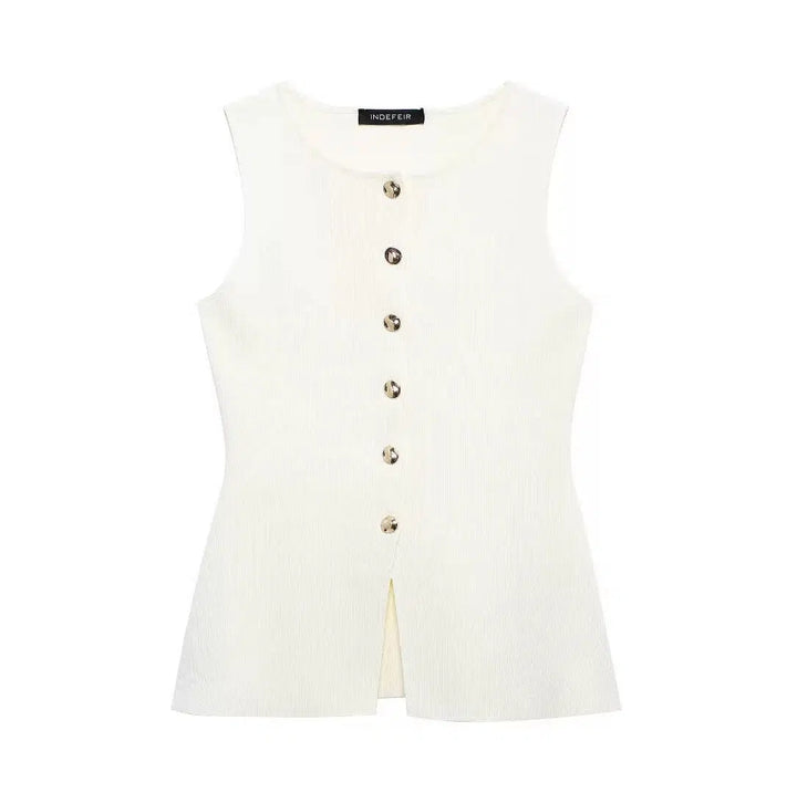 Buttoned Sleeveless Knit Top