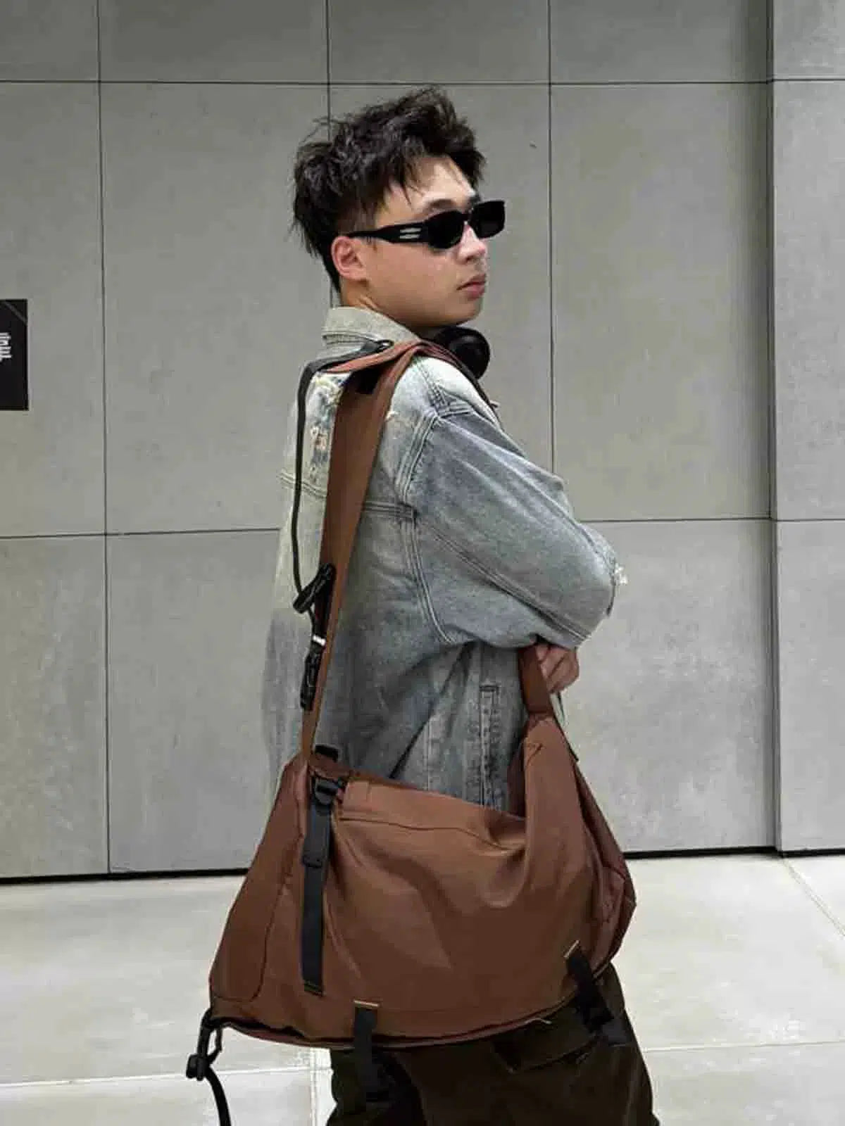 Casual Adjustable Strap Messenger Bag