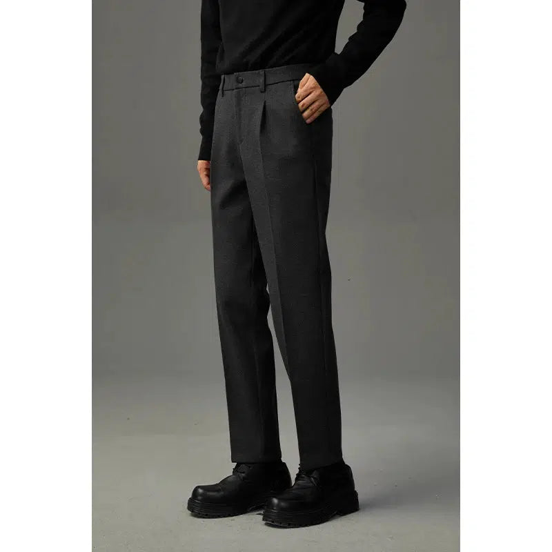 Slim Tapered Pleated Pants