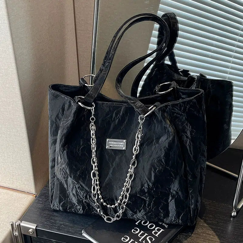 Chain Accent Shoulder Bag