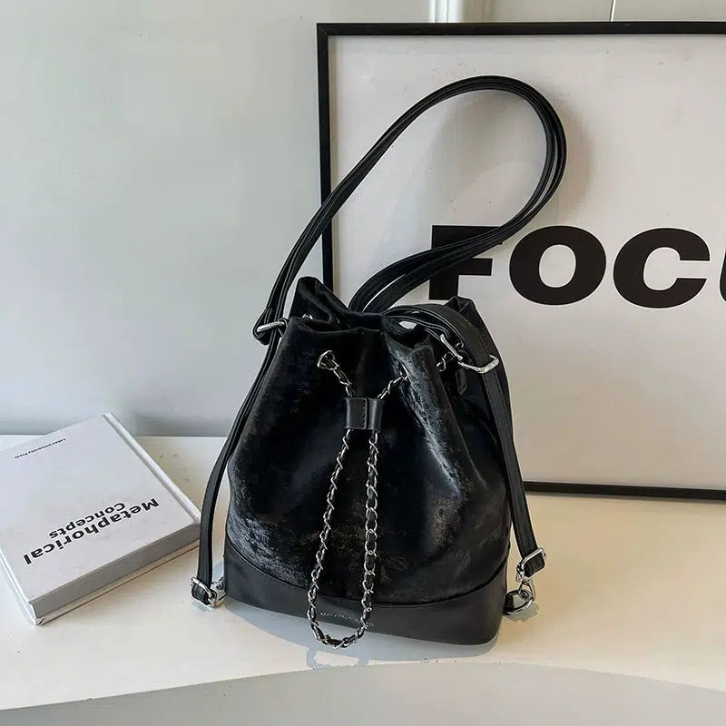 Chain Drawstring Bucket Bag
