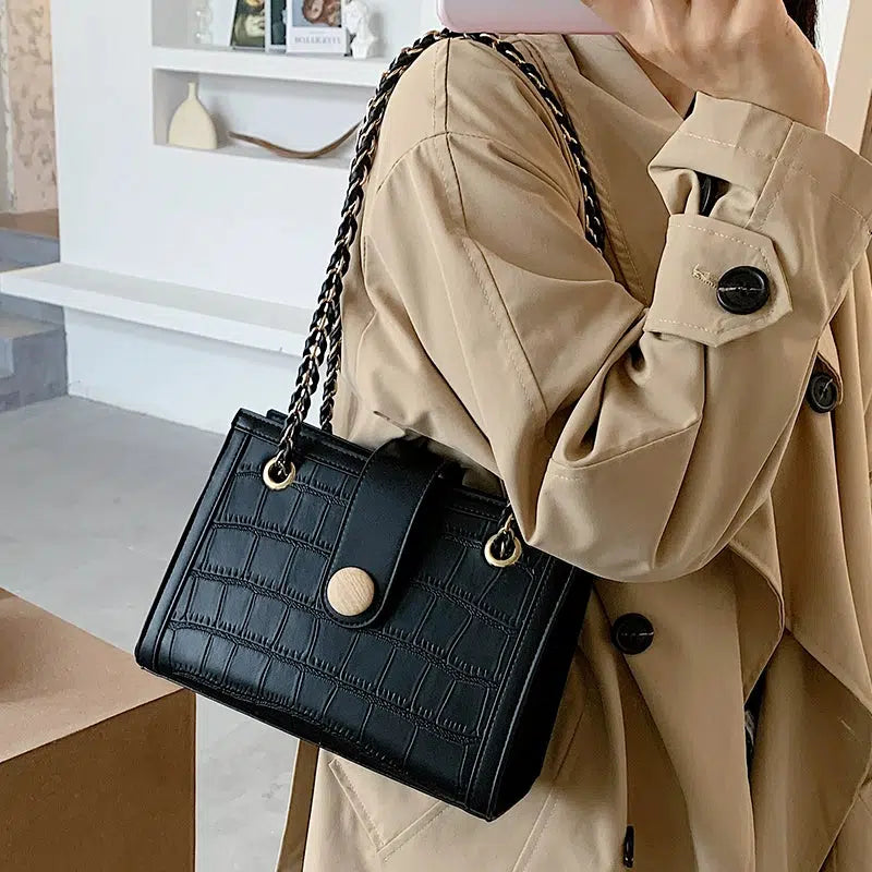 Chain Strap Crocodile Pattern Shoulder Bag