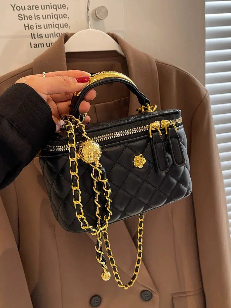 Chain Strap Quilted Handbag