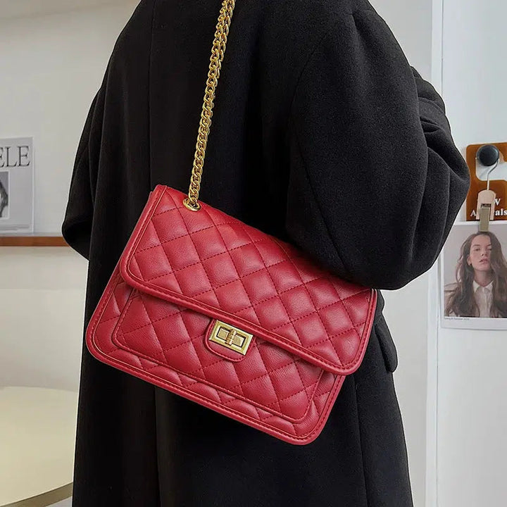 Chain Strap Quilted Shoulder Bag