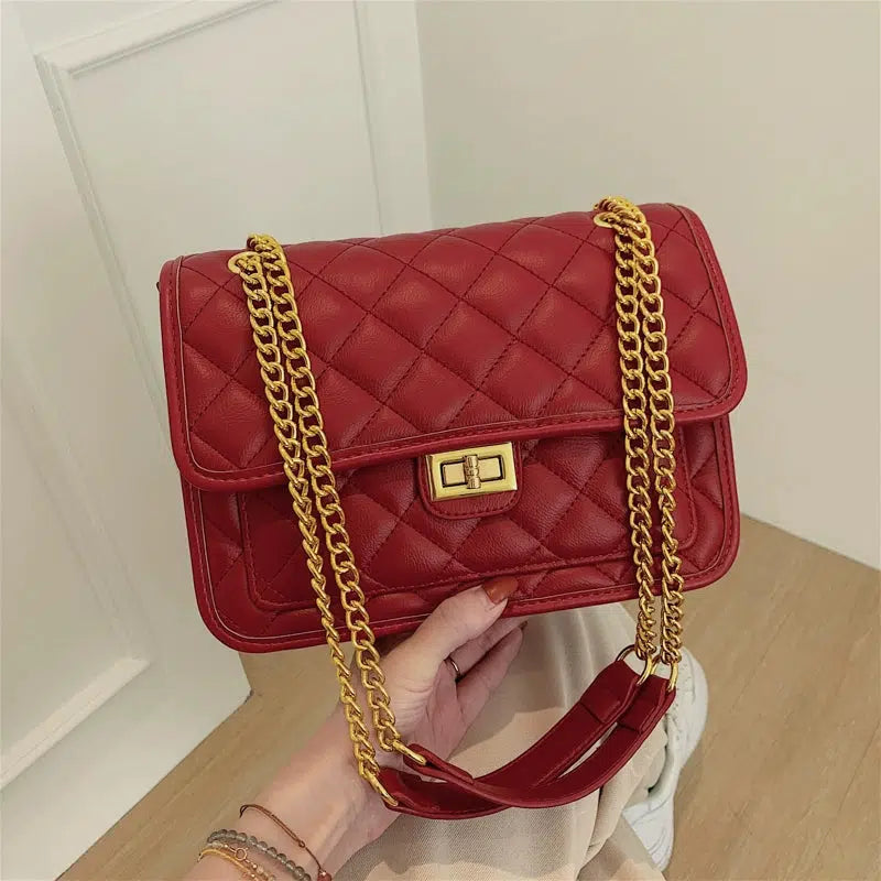 Chain Strap Quilted Shoulder Bag