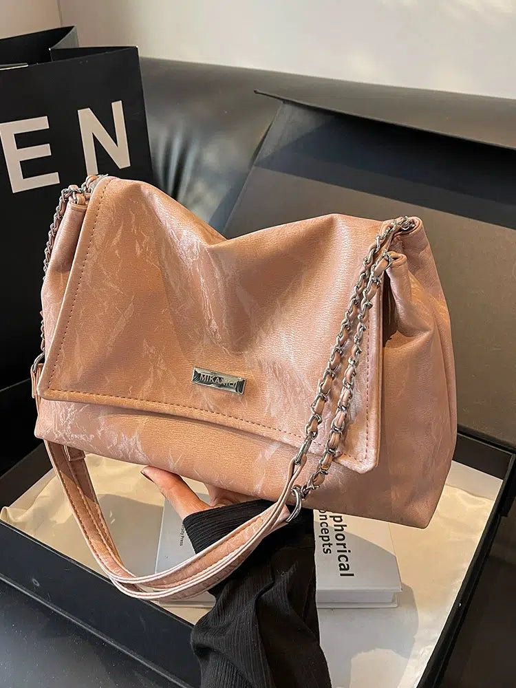 Chain Strap Shoulder Bag