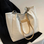 Chain Straps Diamond Pattern Tote Bag
