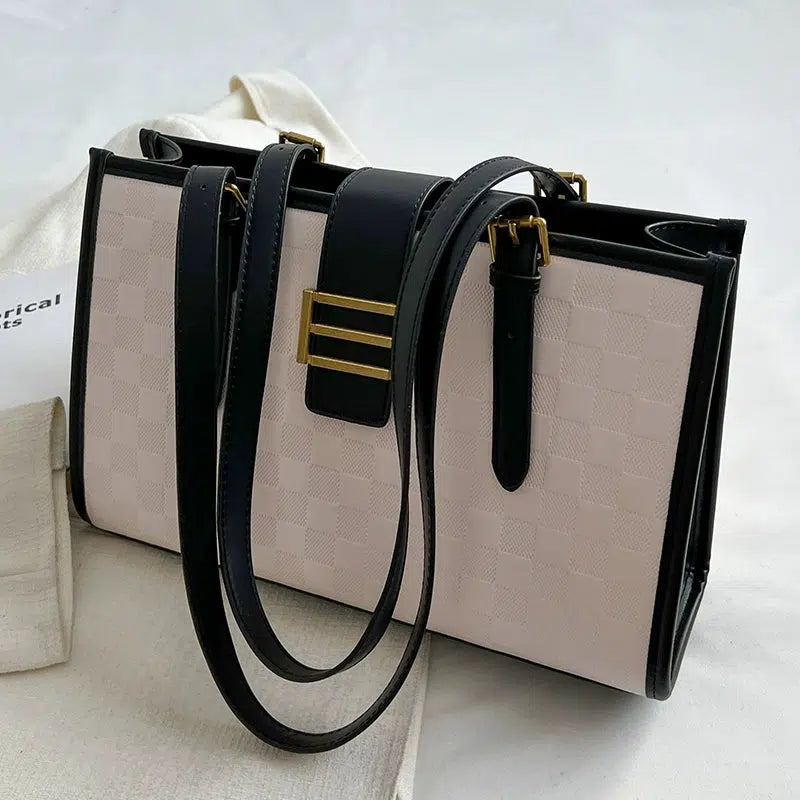 Checkered Pattern Bucket Bag