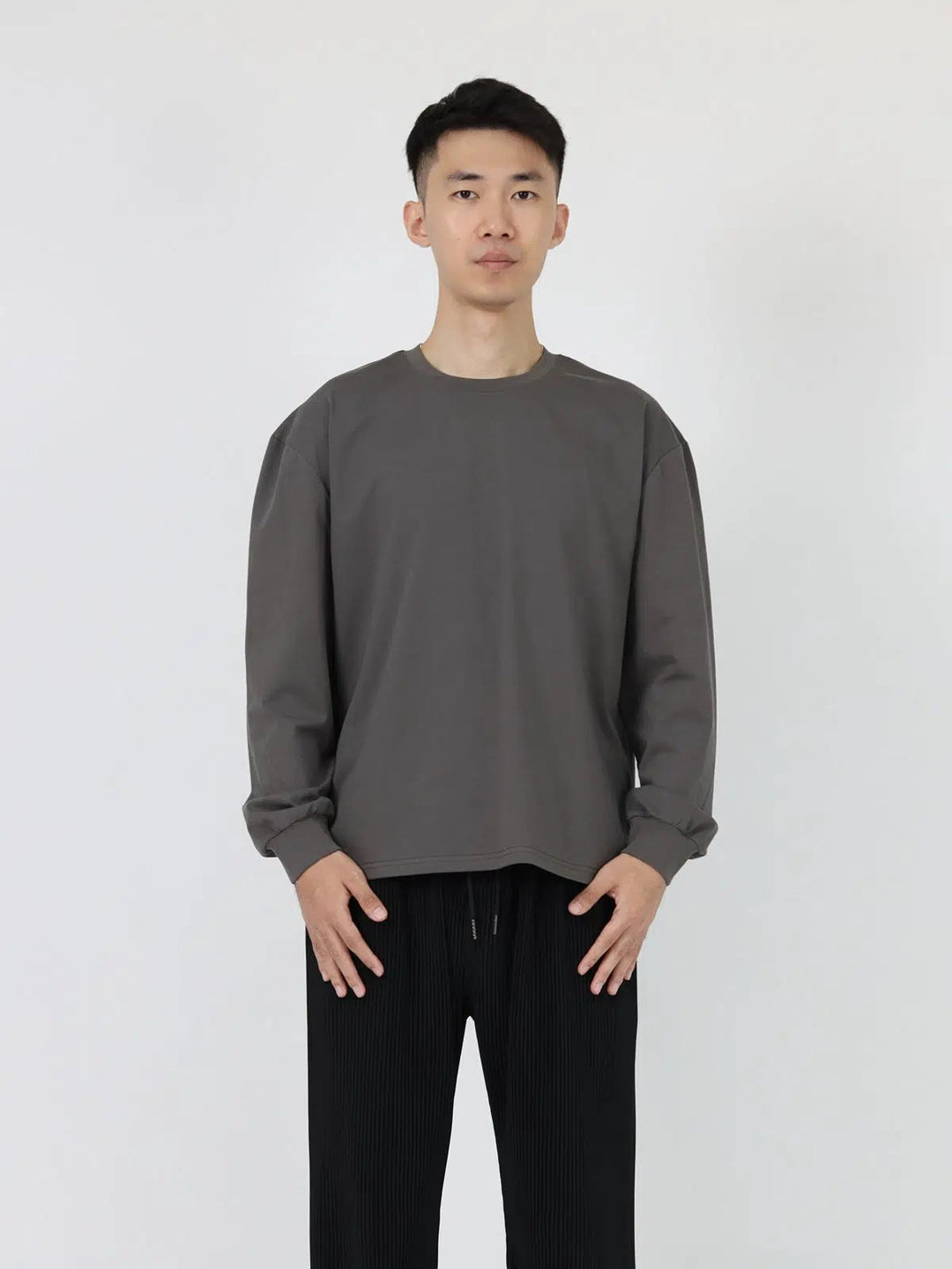 Classic-fit Long-sleeve Pullover