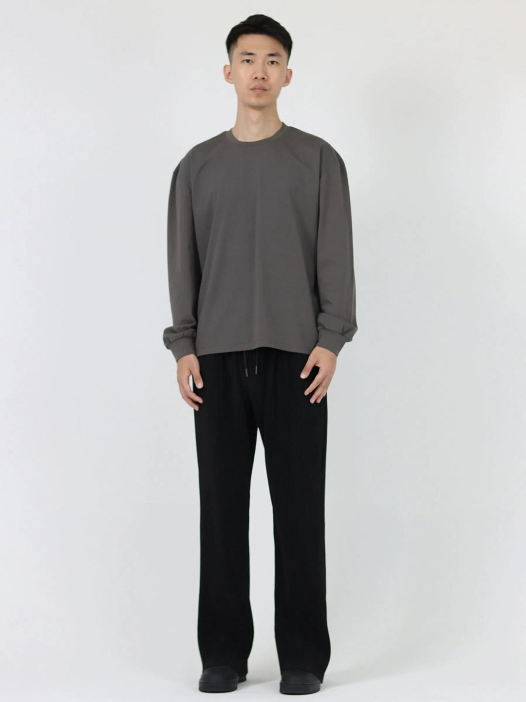 Classic-fit Long-sleeve Pullover
