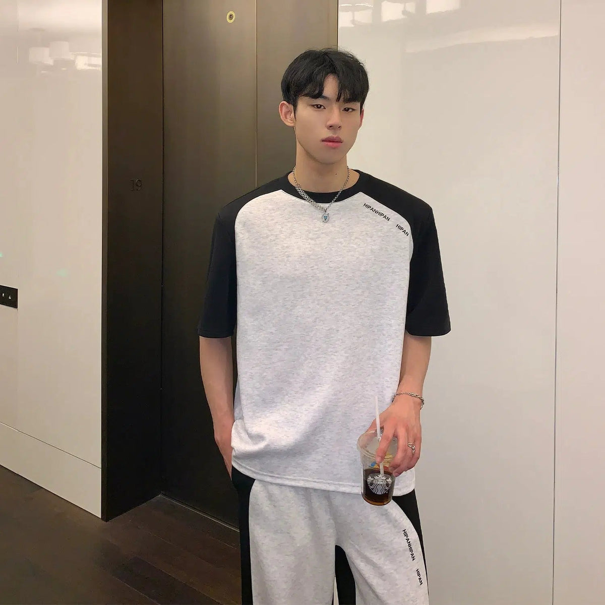 Color Block Crew Neck T-shirt