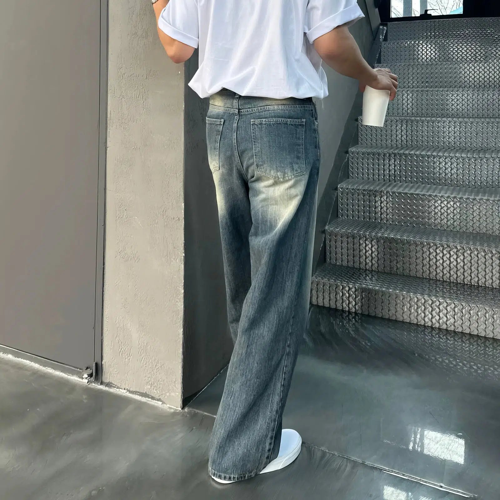 Comfort Fit Classic Denim Jeans