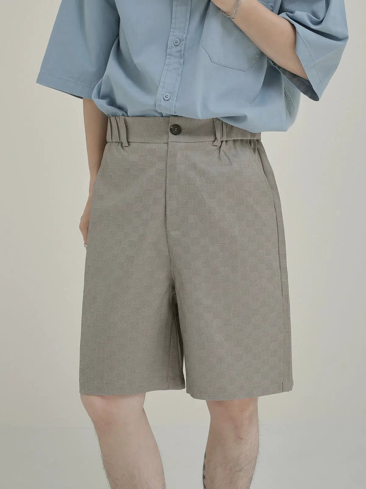 Comfort Fit Knee-Length Casual Shorts