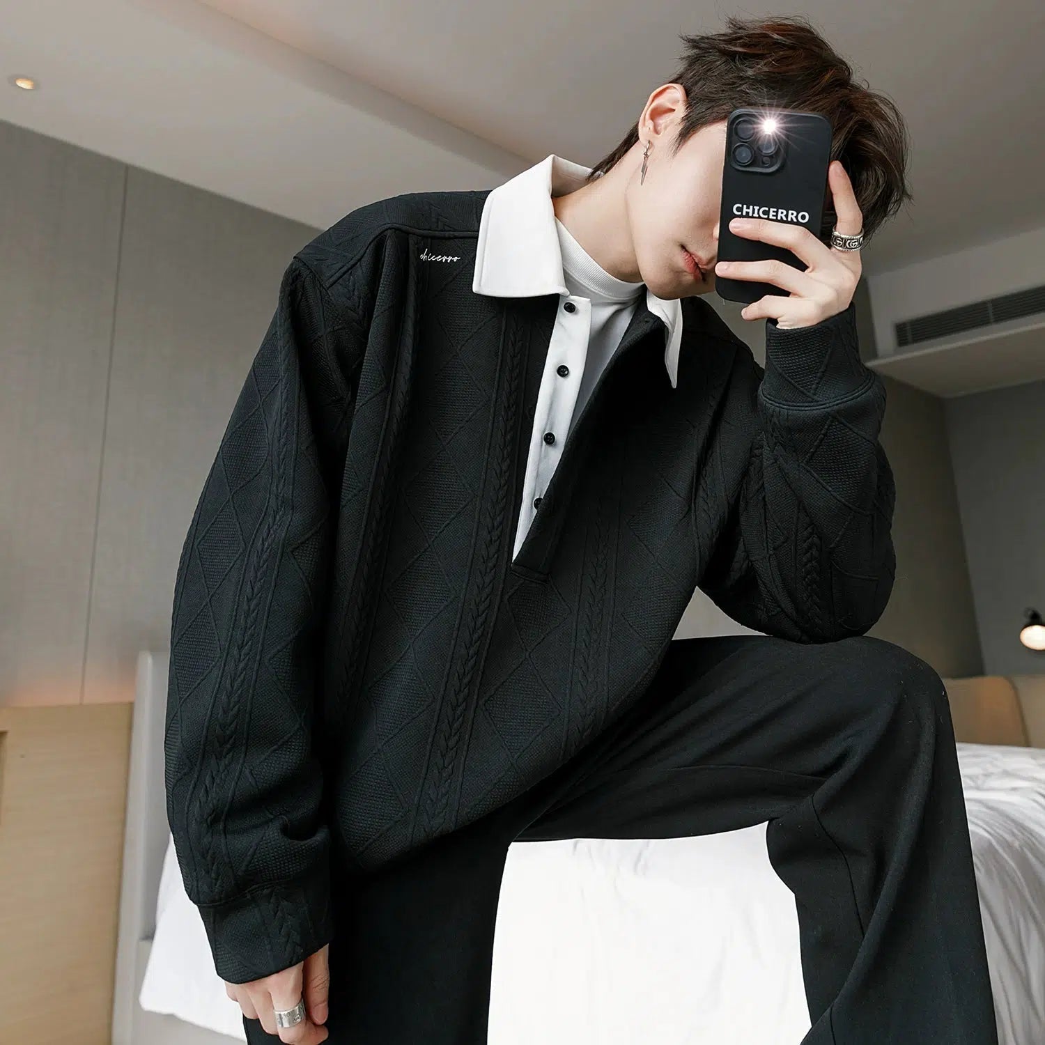 Contrast Color Polo Neck Knit Pullover