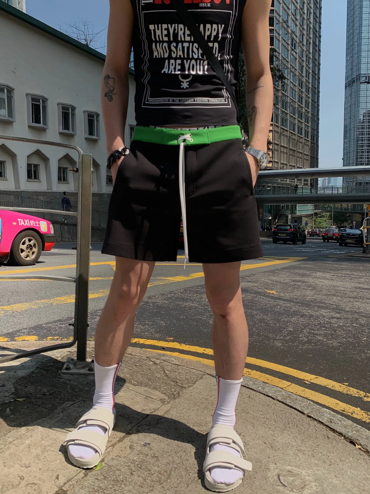 Contrasting Color Bermuda Shorts