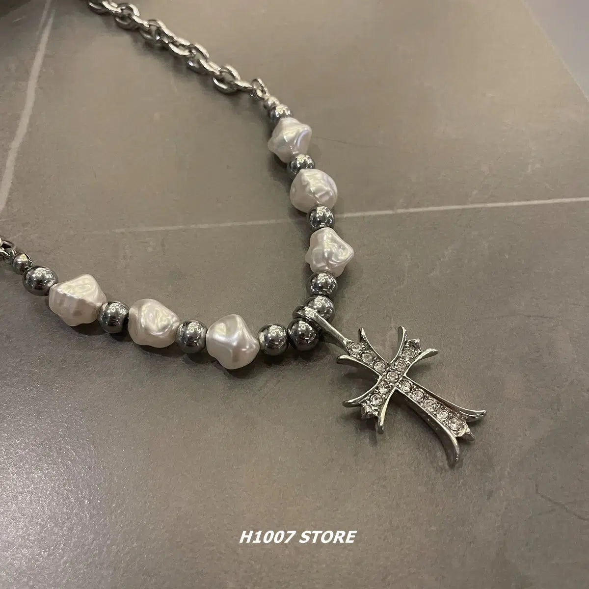 Cross Pearl Splicing Necklace