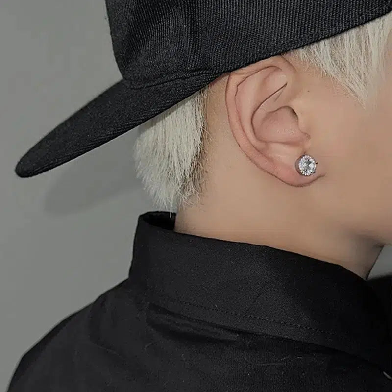 Dazzling Round Diamond Clip Earrings