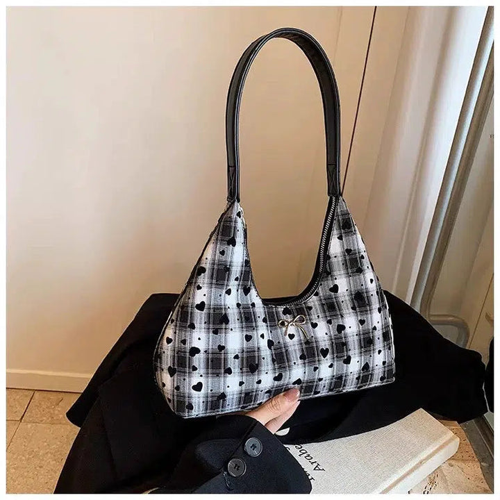 Designer Heart Pattern Shoulder Bag