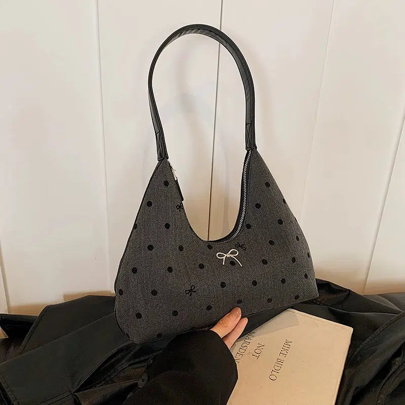 Designer Heart Pattern Shoulder Bag