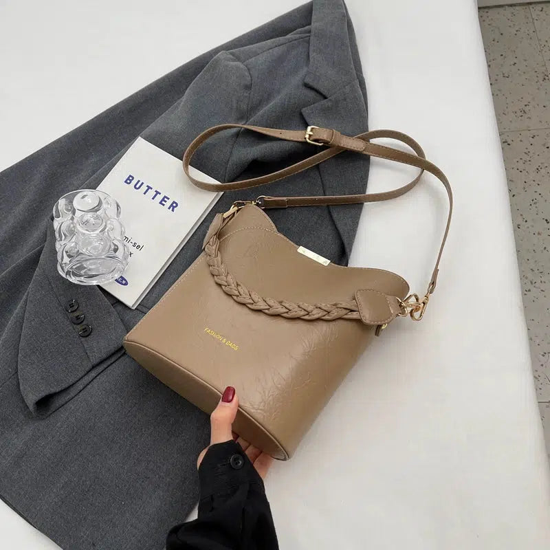 Detachable Strap Bucket Shaped Bag