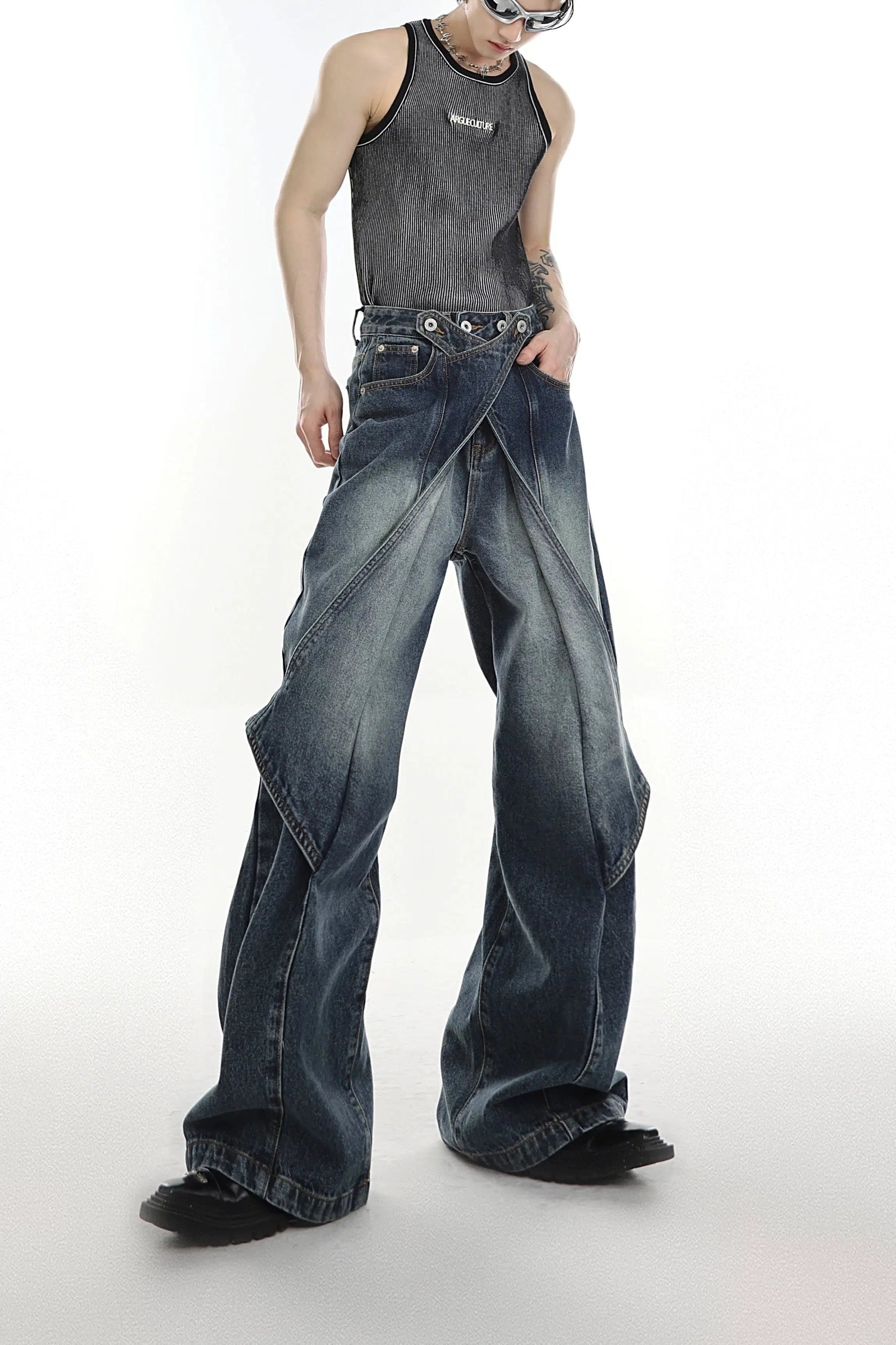 Distressed Washed Bell-bottom Jeans
