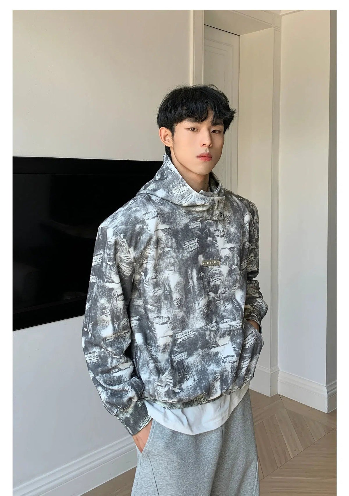 Distressed printing Hoodies with Front Pocket